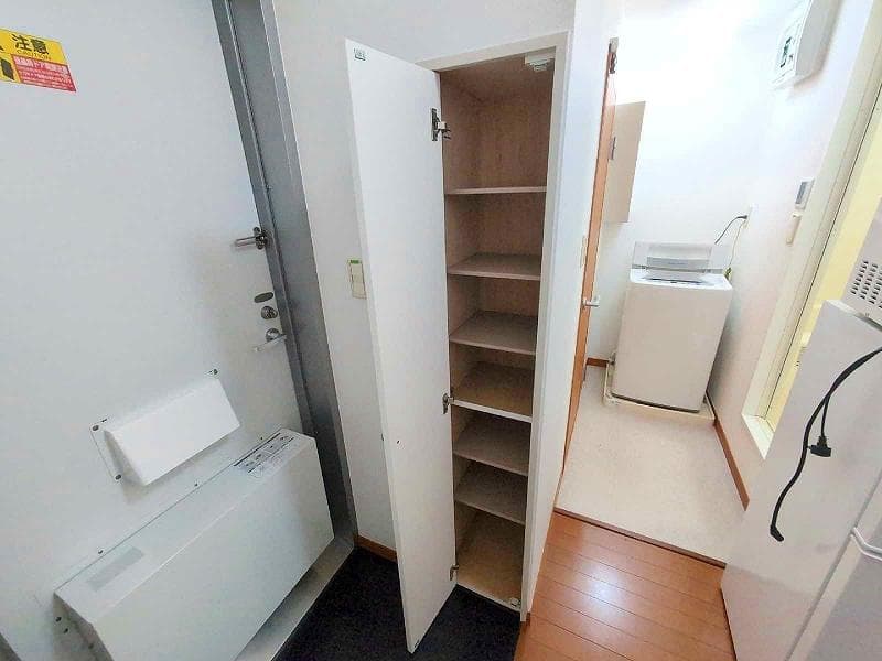 Room image 13