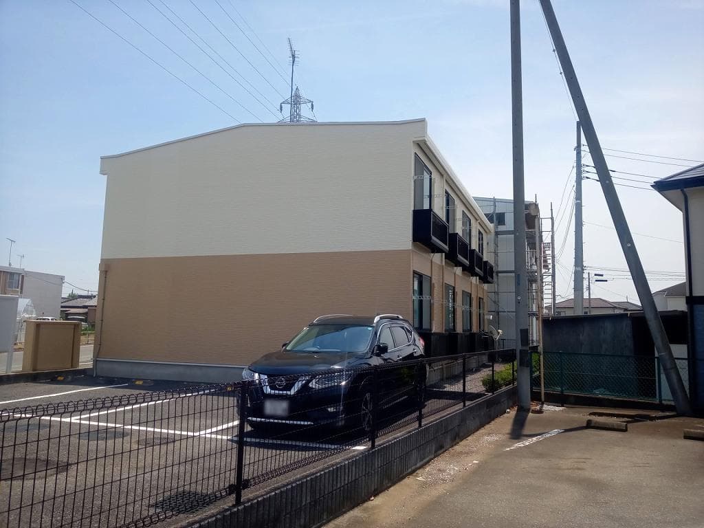 Main exterior of leopalace Turnip