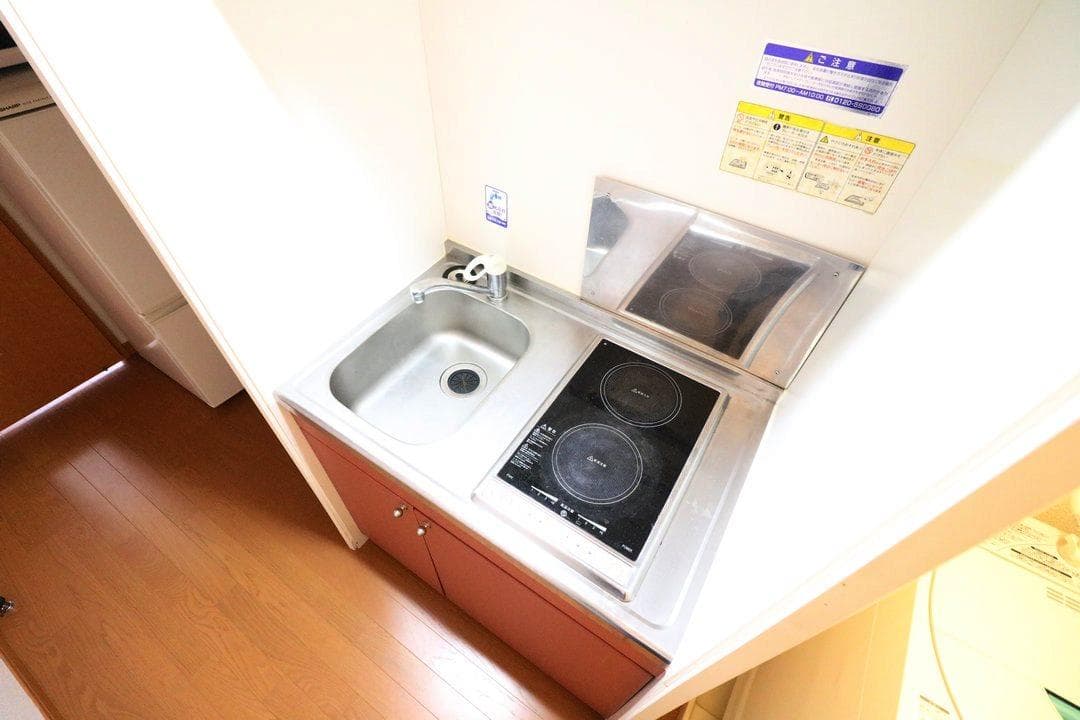 Room image 10