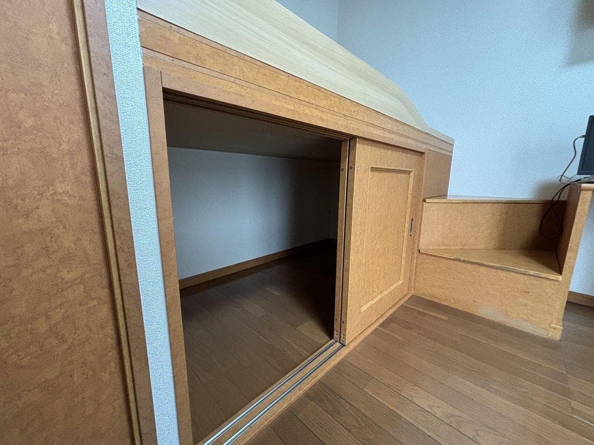 Room image 11