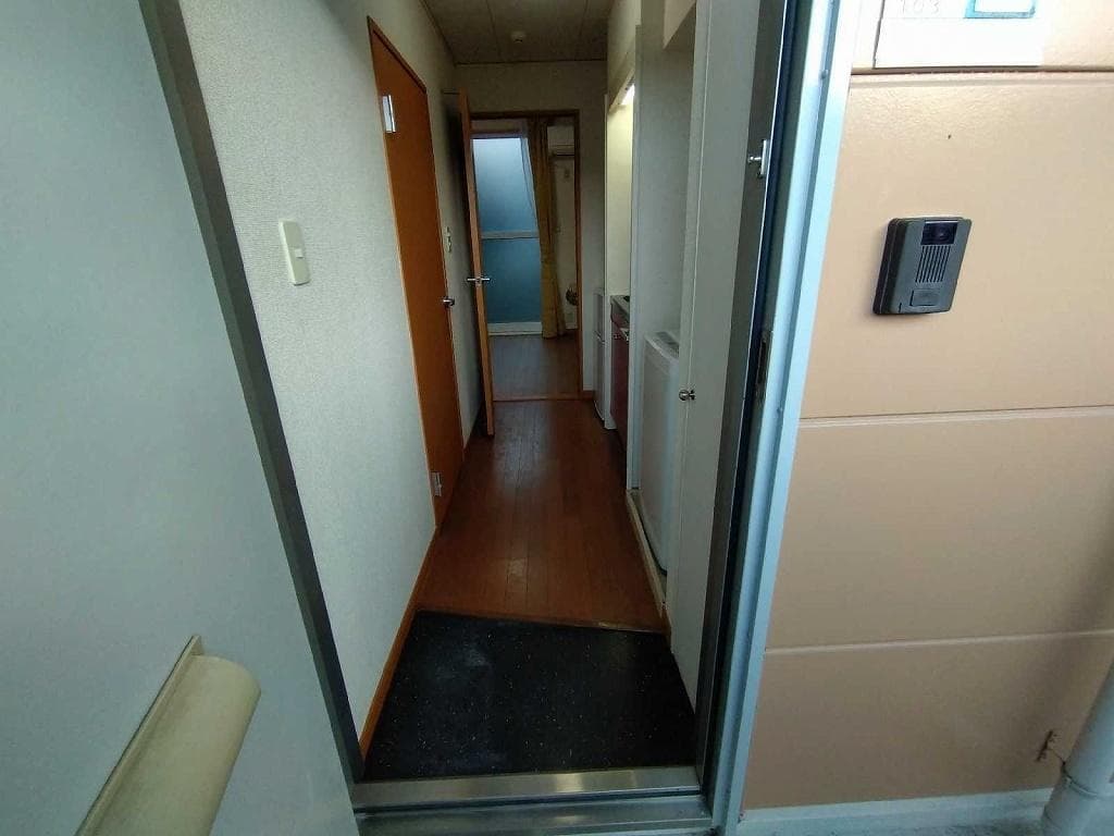 Room image 14