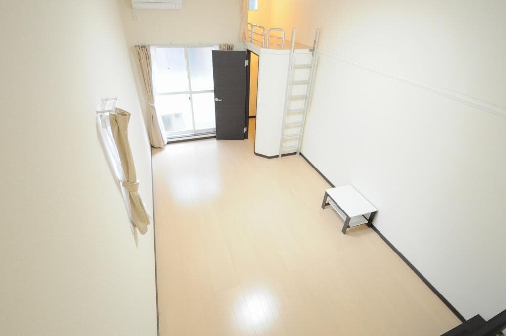 Preview interior of MIRANDA Yokodai