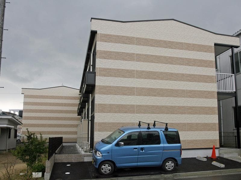 Main exterior of leopalace Kobe Mikura