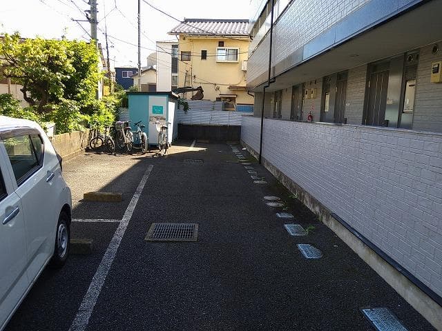 Room image 10