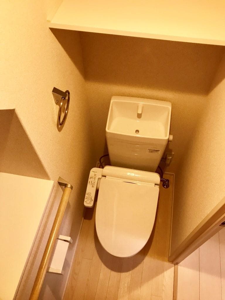 Room image 12