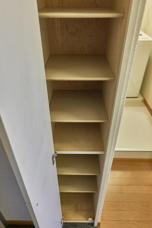 Room image 12