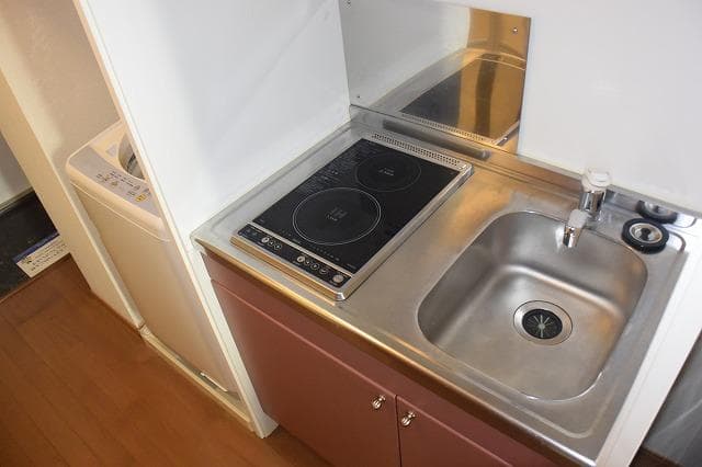Room image 8