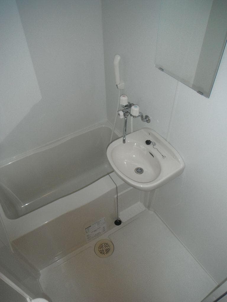 Room image 12