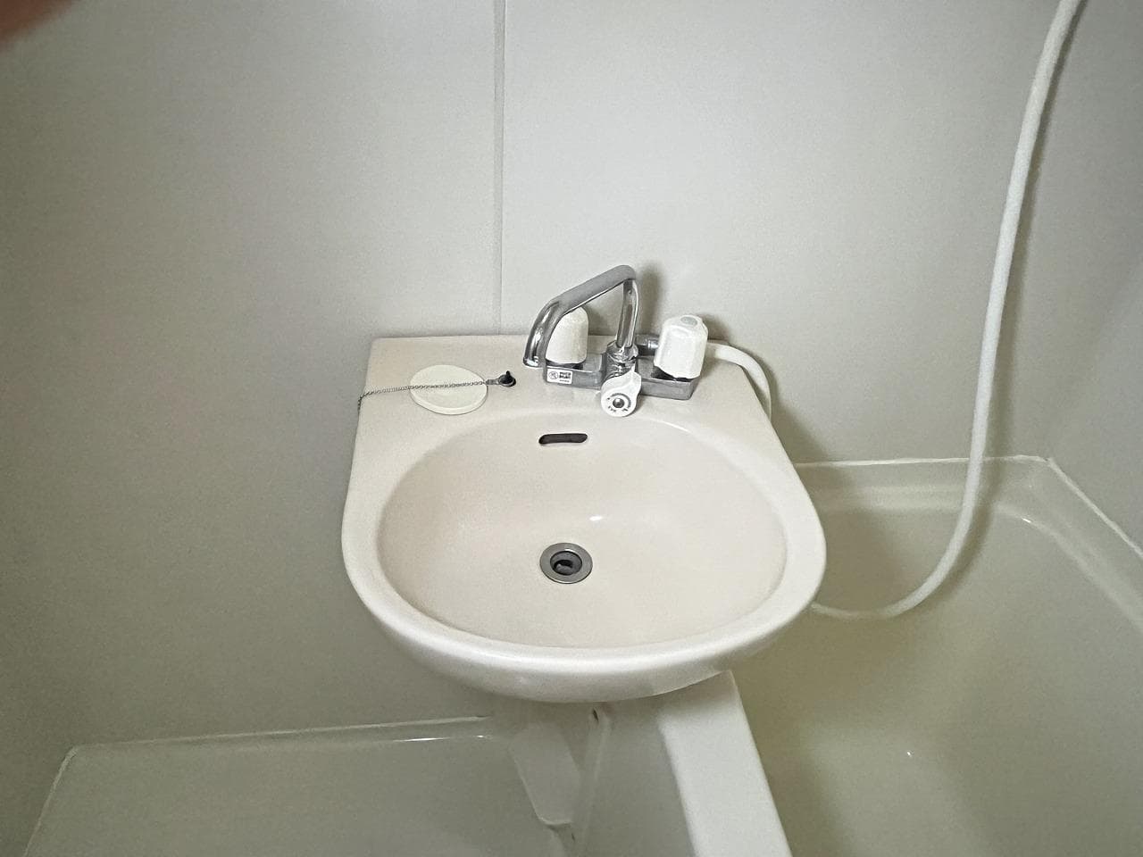 Room image 12