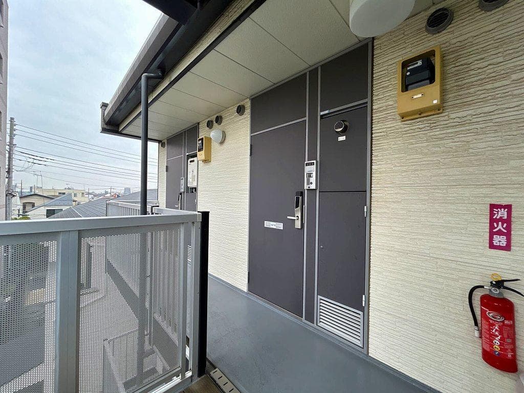 Room image 8