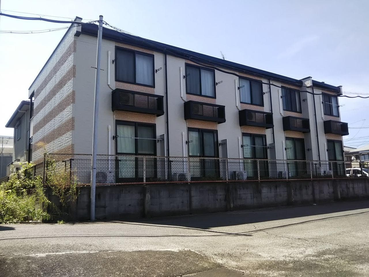 Main exterior of leopalace Miyatacho