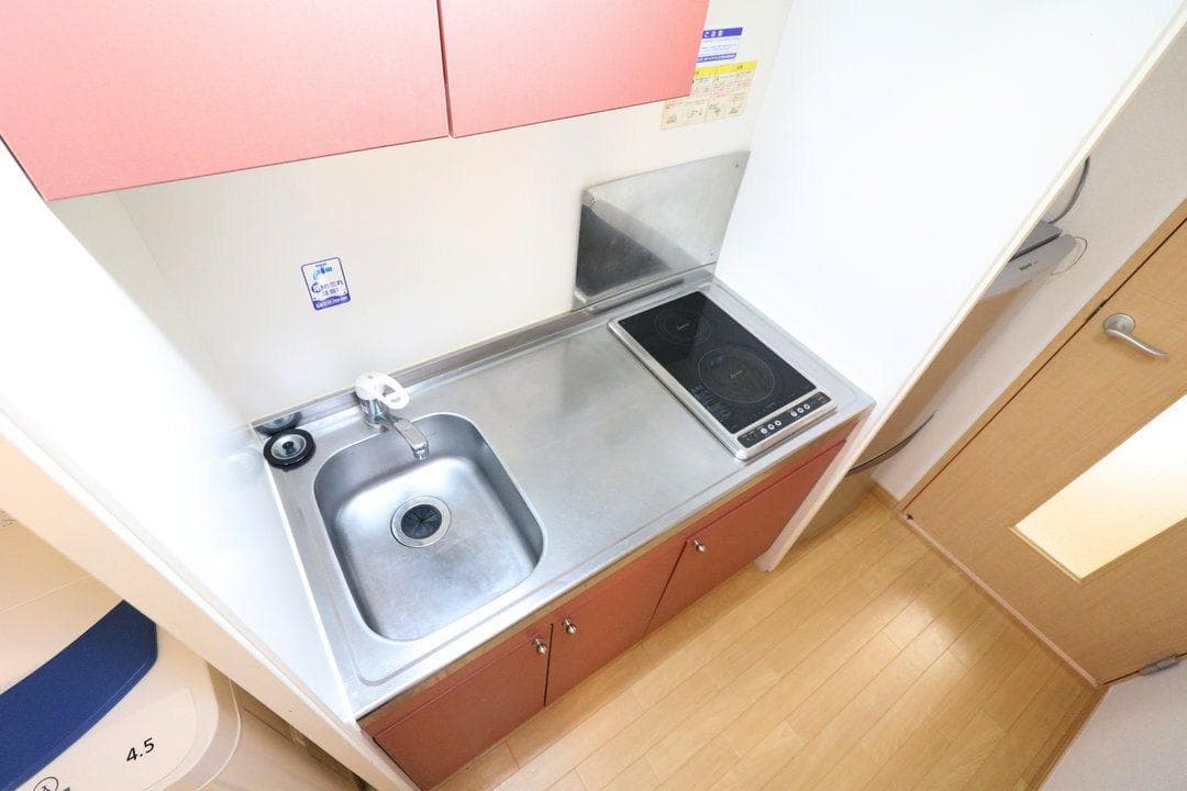 Room image 15