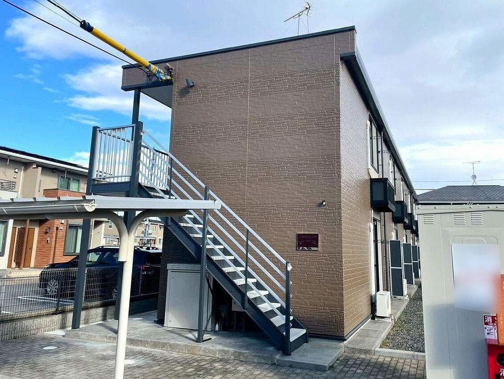 Main exterior of leopalace Final Court