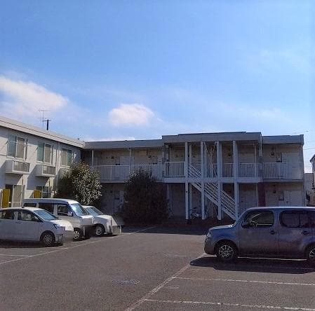Main exterior of leopalace Sakura