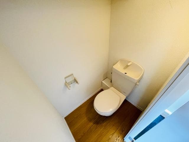 Room image 14