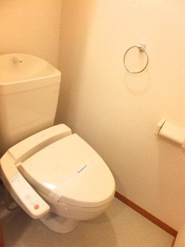 Room image 10