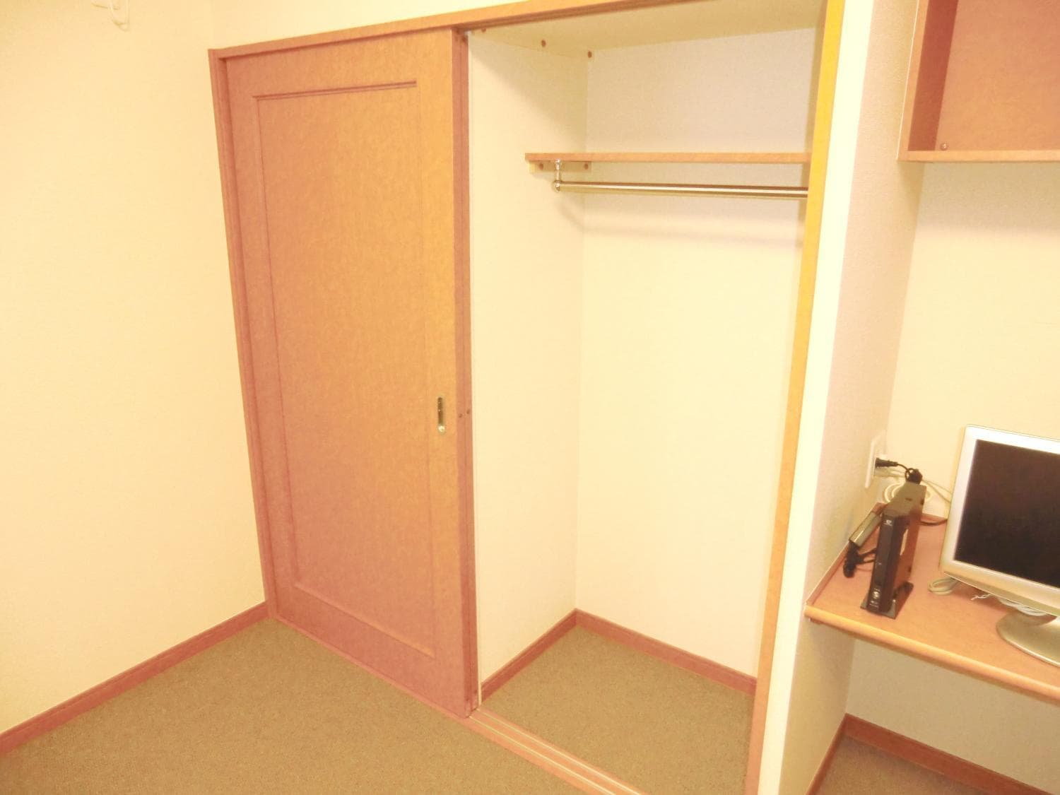 Room image 16