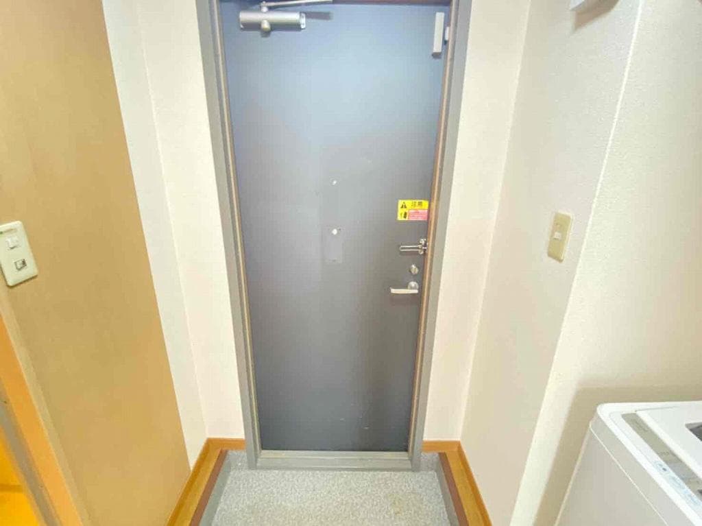 Room image 8