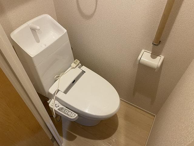 Room image 9