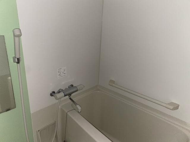 Room image 8