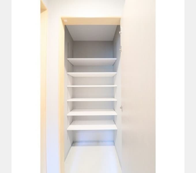 Room image 13