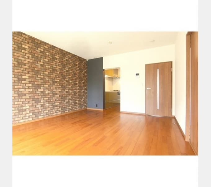 Room image 15