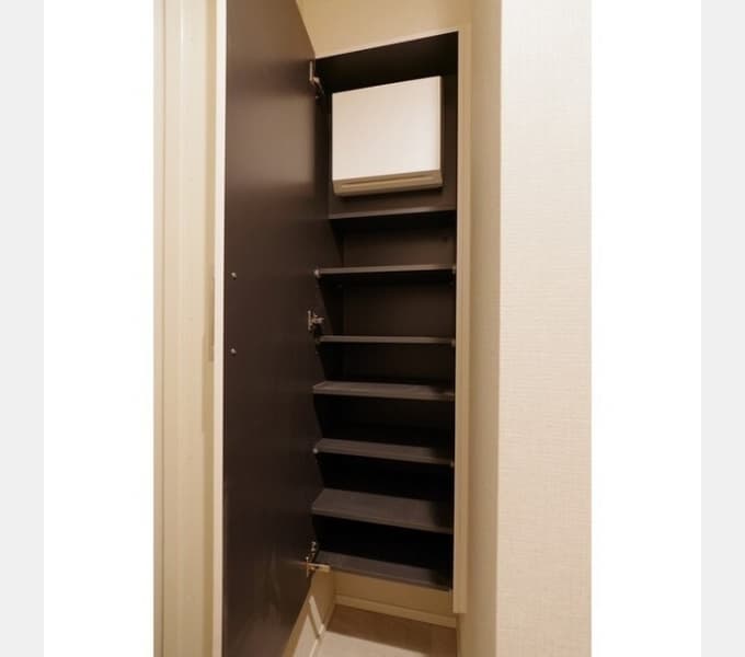 Room image 13