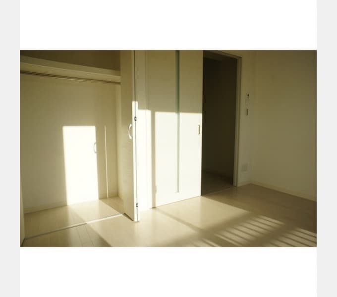 Room image 15