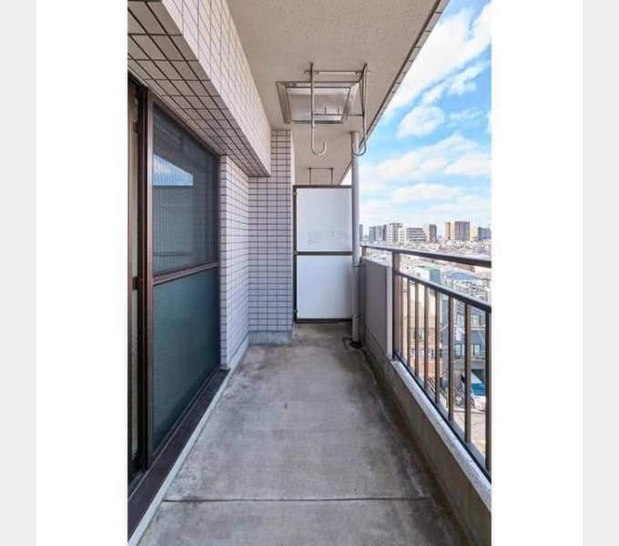 Room image 11