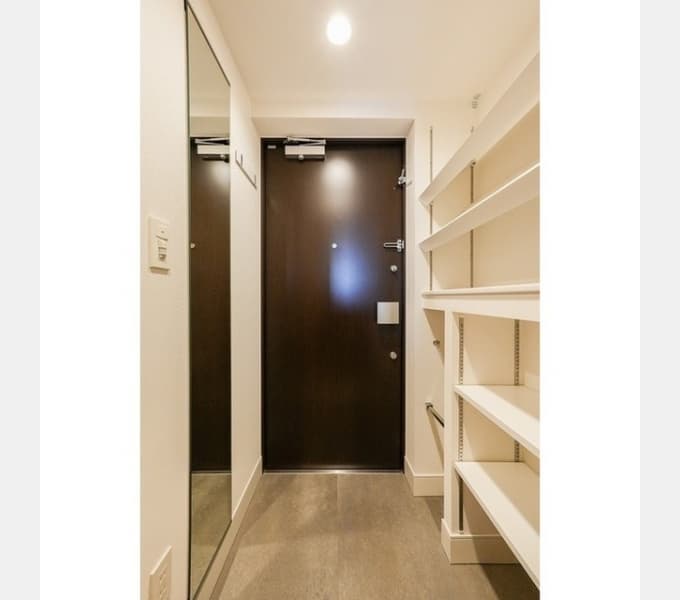 Room image 10