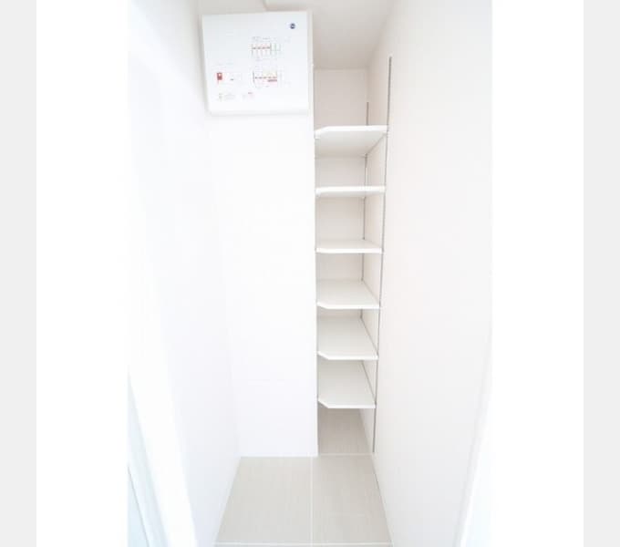Room image 12