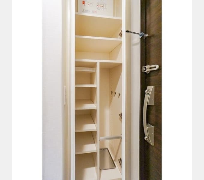 Room image 12