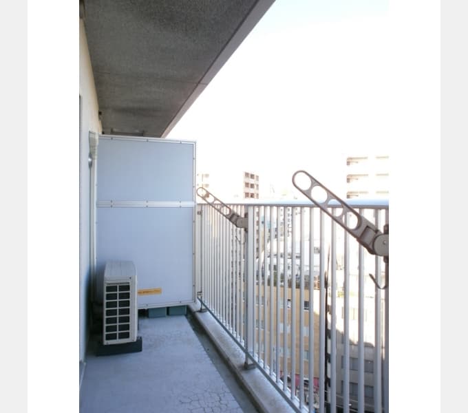 Room image 12