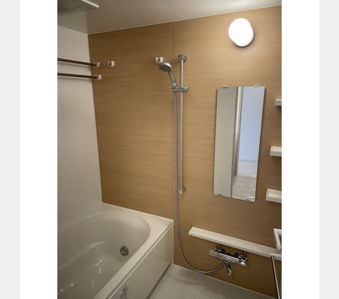 Room image 13