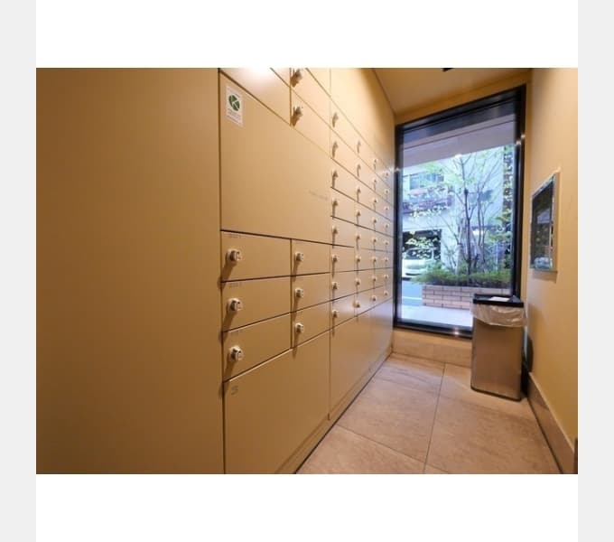 Room image 8