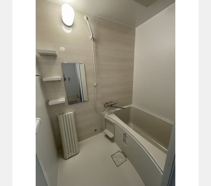 Room image 8