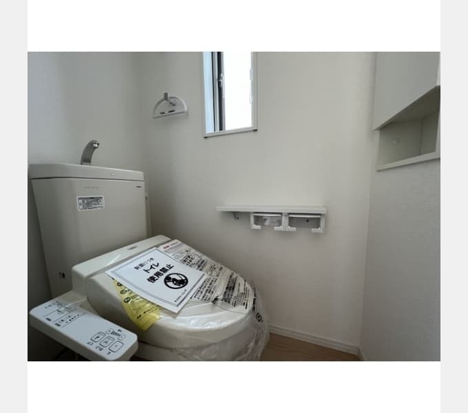 Room image 12