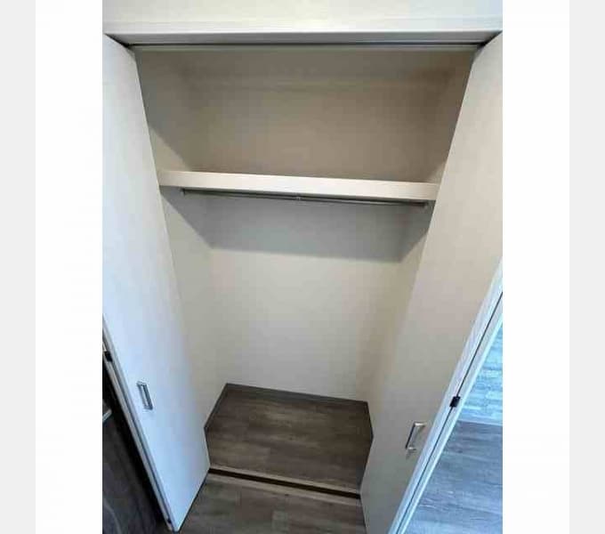 Room image 15
