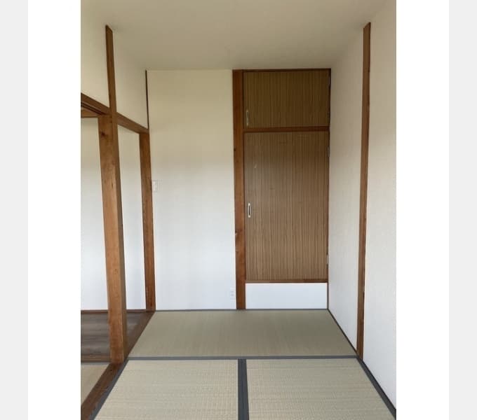Room image 14