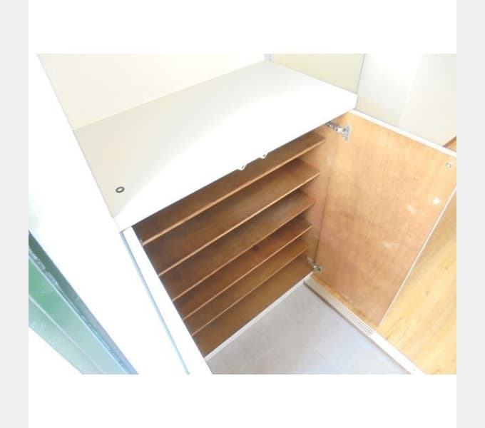 Room image 16