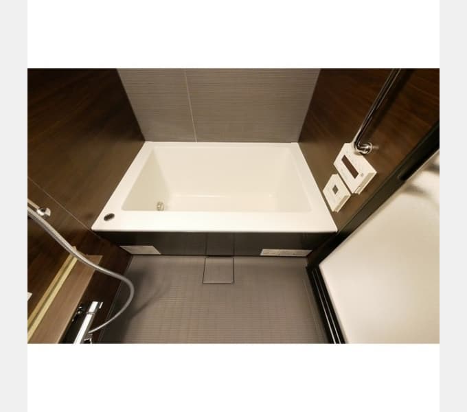 Room image 9