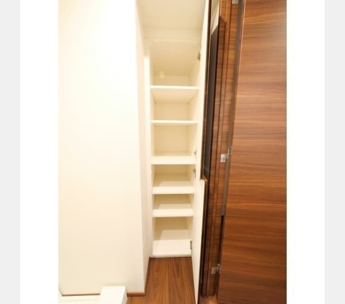 Room image 14