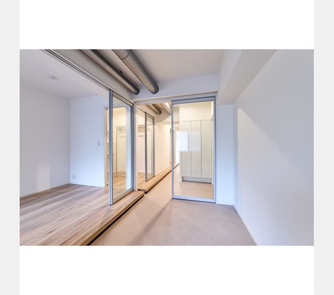 Room image 11