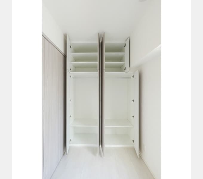 Room image 8