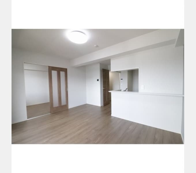 Preview interior of Alpha coat ayase 3