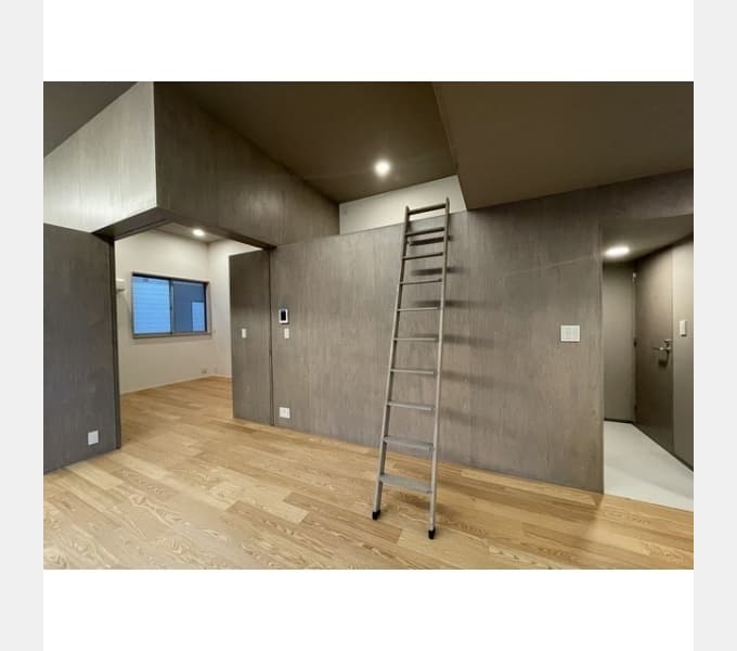 Room image 13