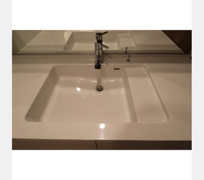 Room image 15