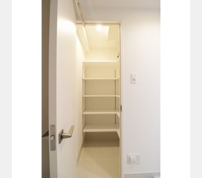 Room image 14