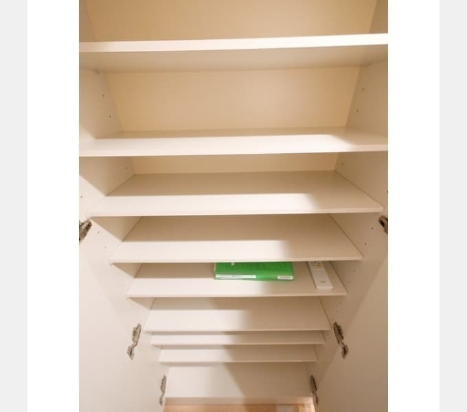 Room image 15