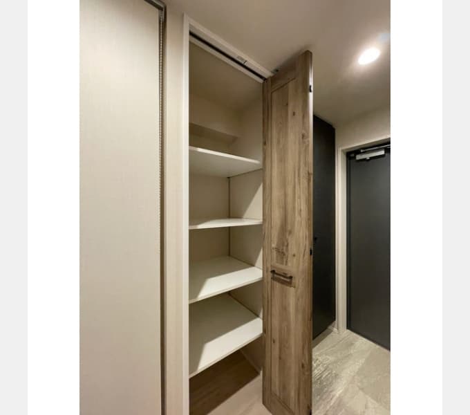 Room image 12